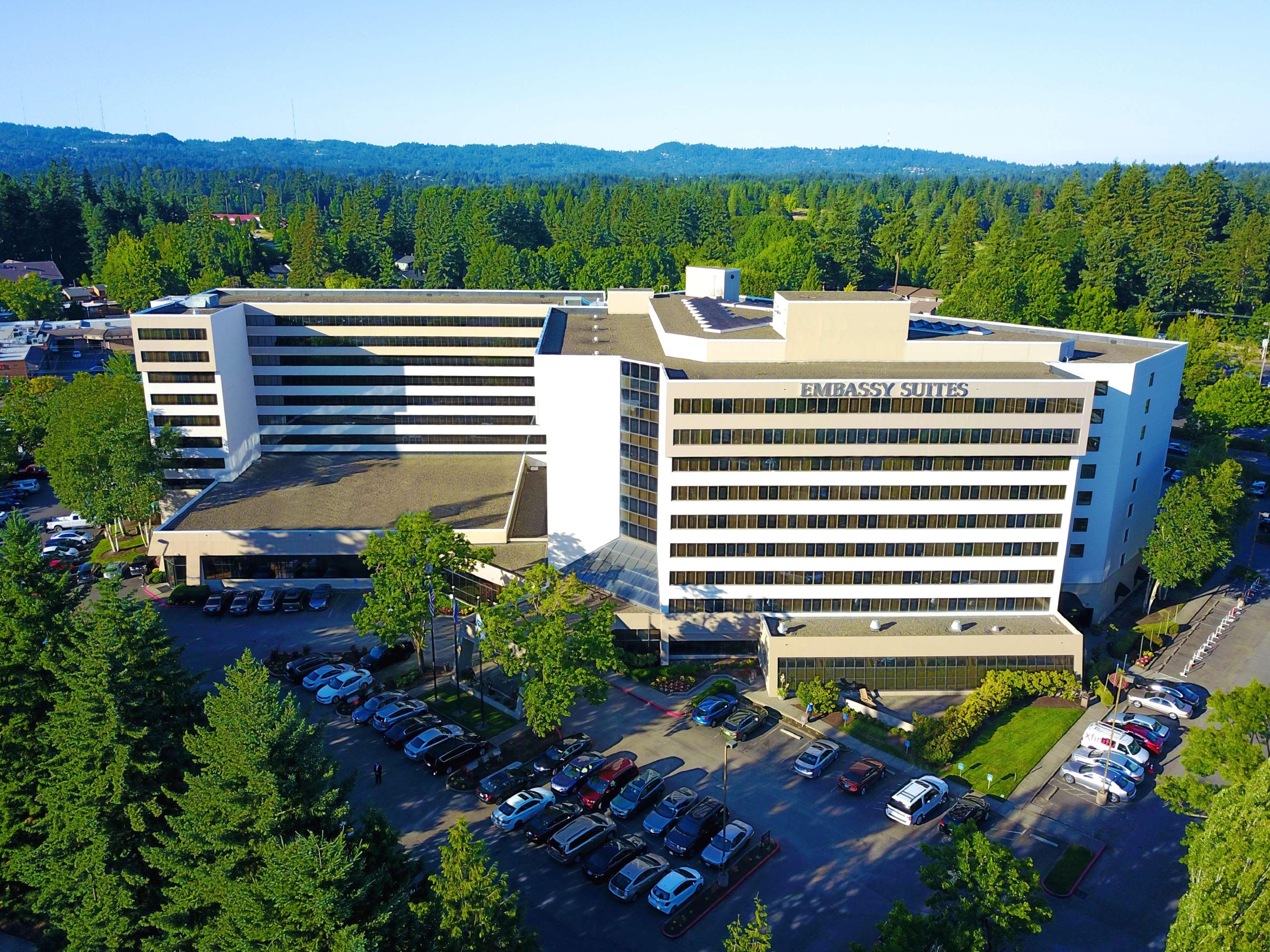 Embassy Suites By Hilton Portland Tigard Exterior photo