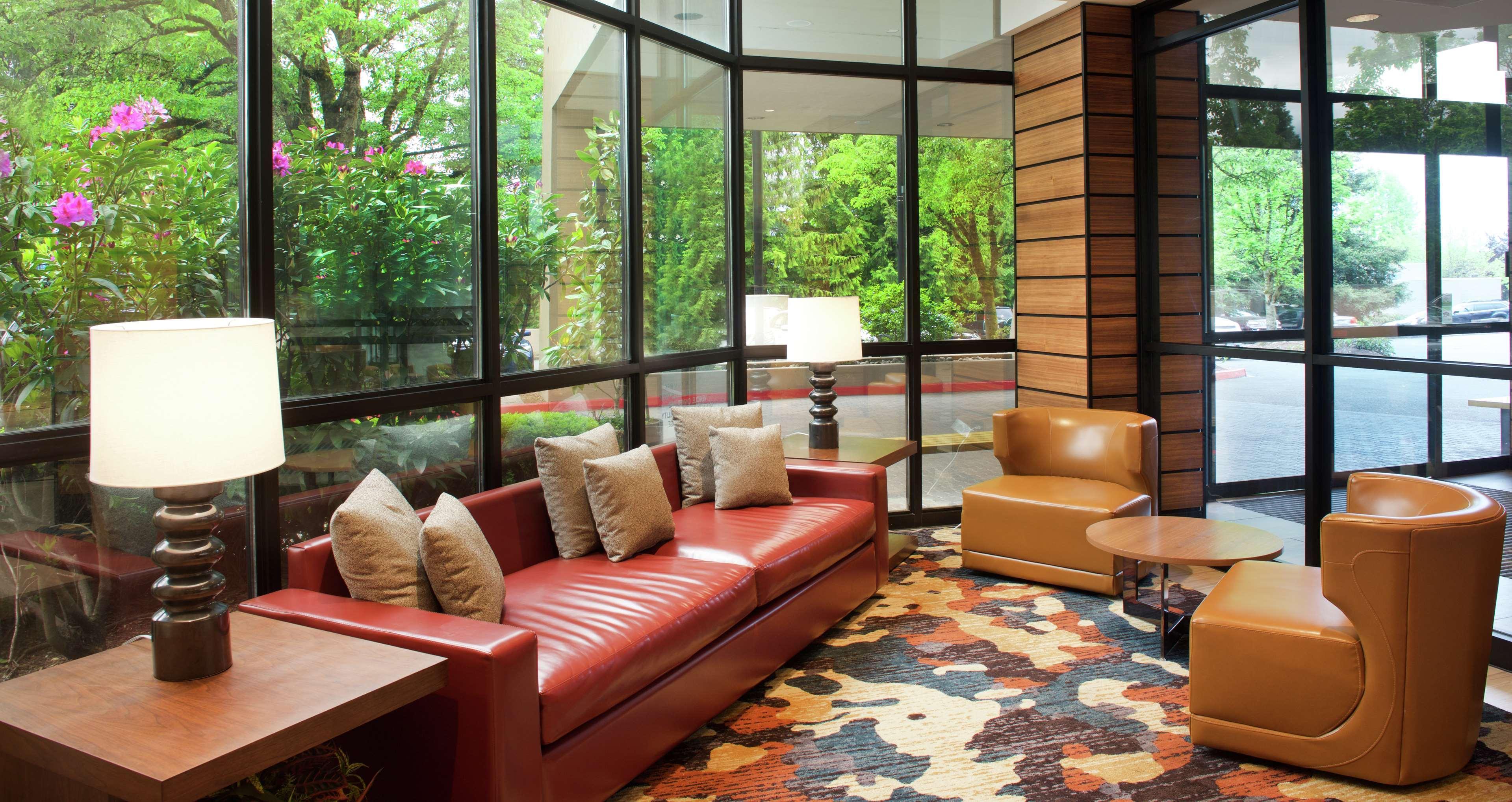 Embassy Suites By Hilton Portland Tigard Exterior photo
