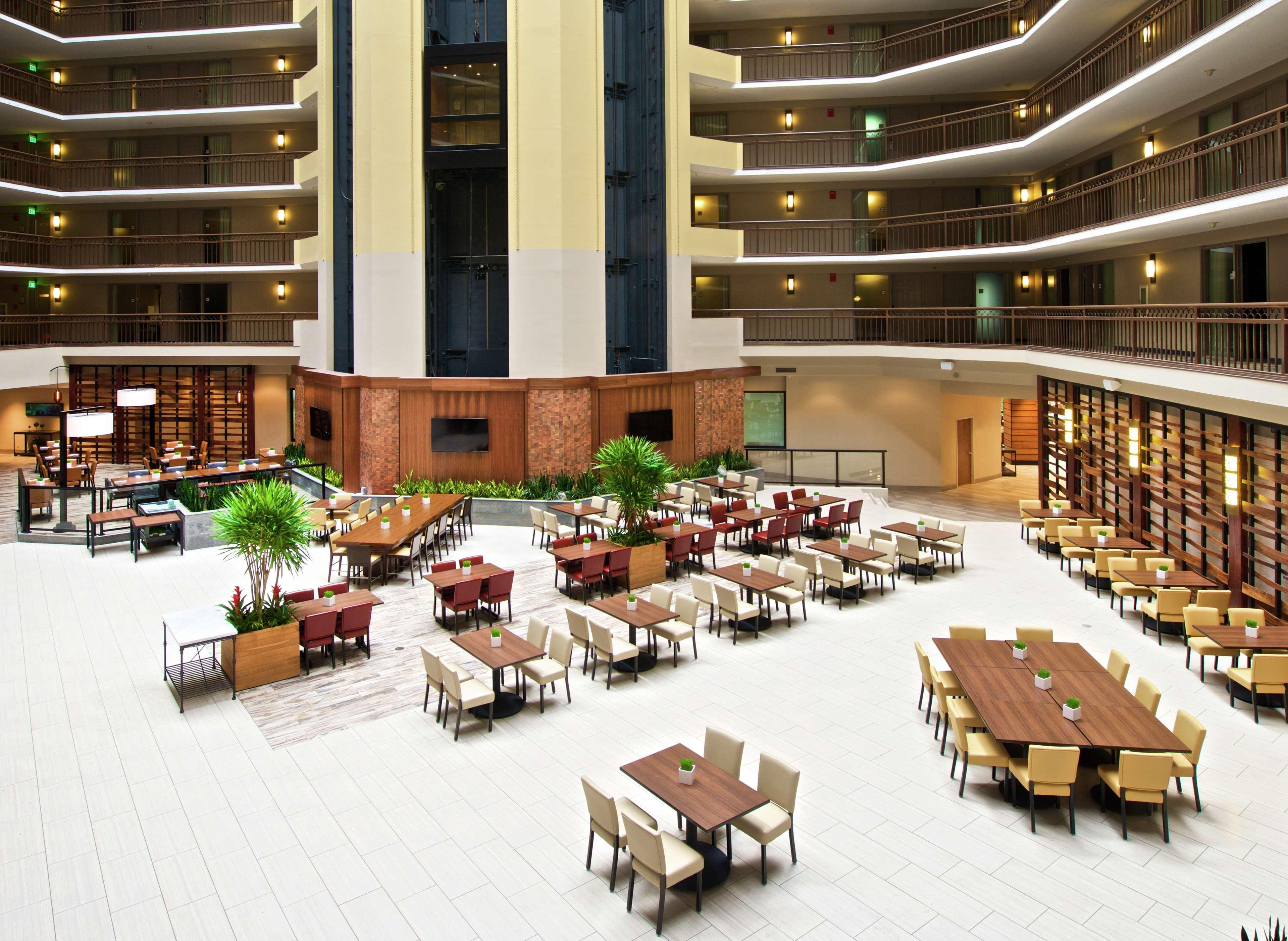 Embassy Suites By Hilton Portland Tigard Exterior photo