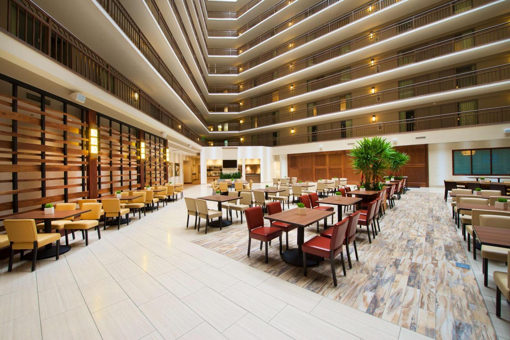 Embassy Suites By Hilton Portland Tigard Exterior photo