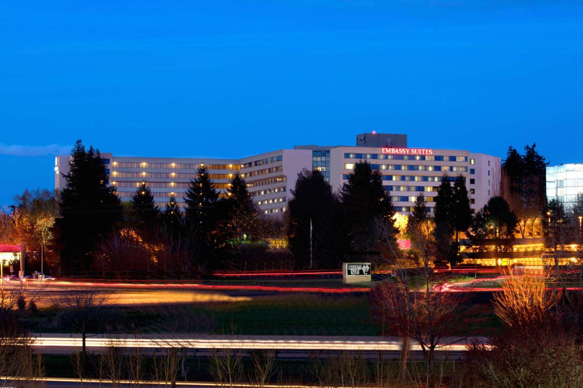 Embassy Suites By Hilton Portland Tigard Exterior photo